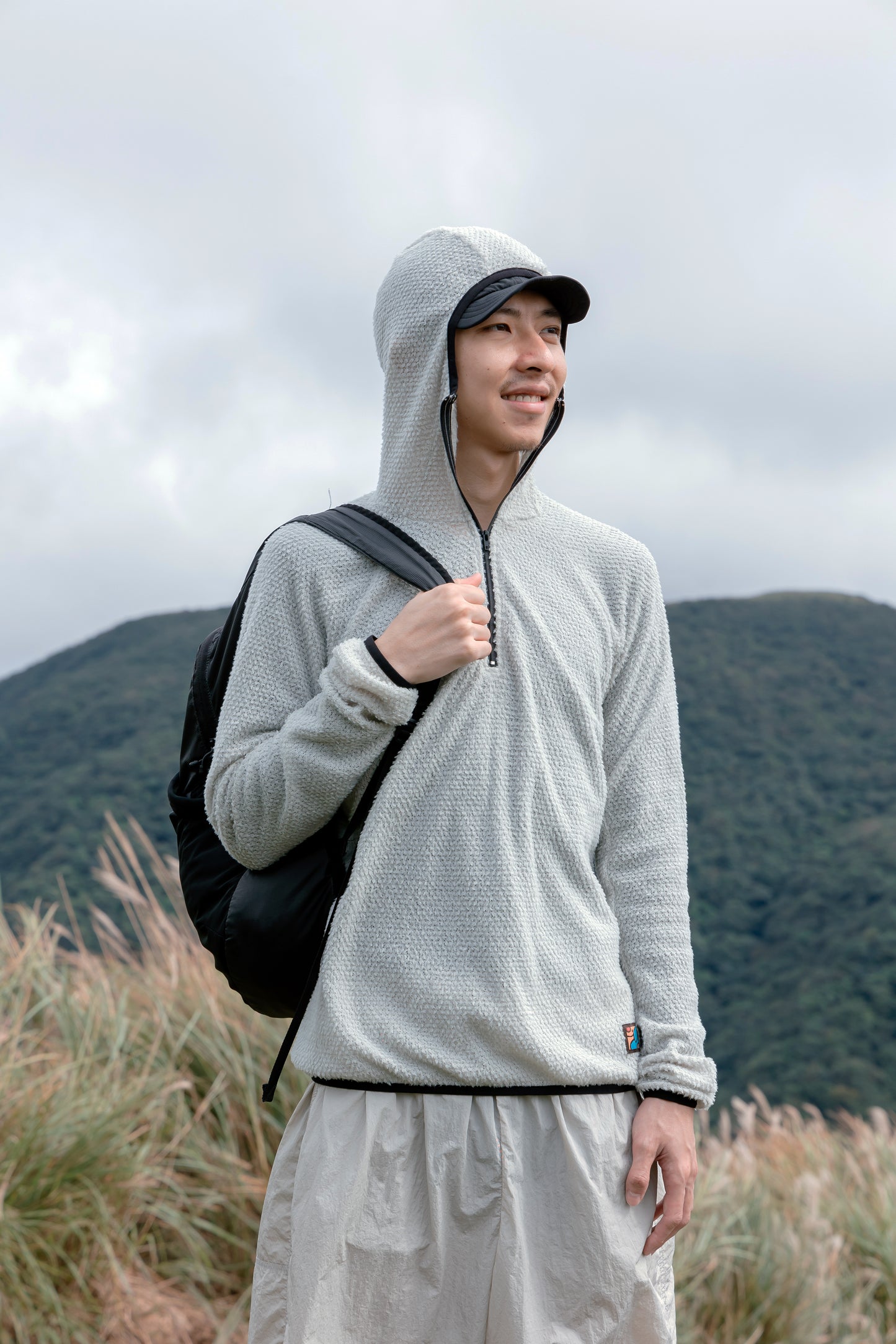 Active Hoodie - Alpha 90 half-zip / 冰河灰